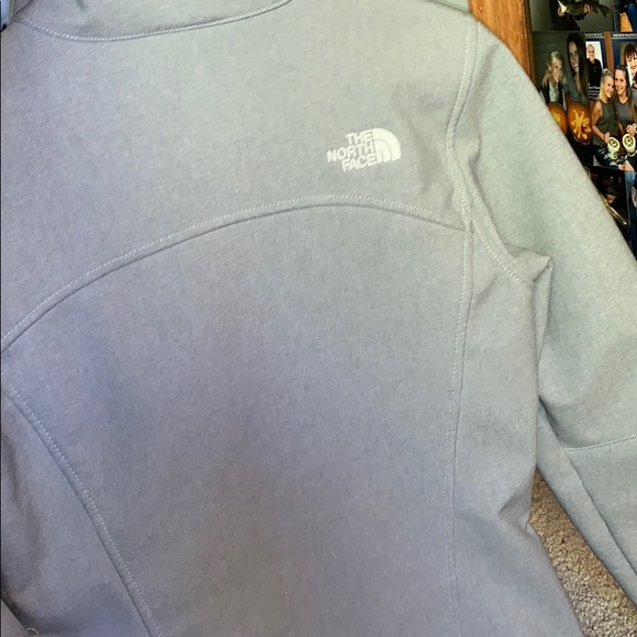 north face jacket - Picture 2 of 4